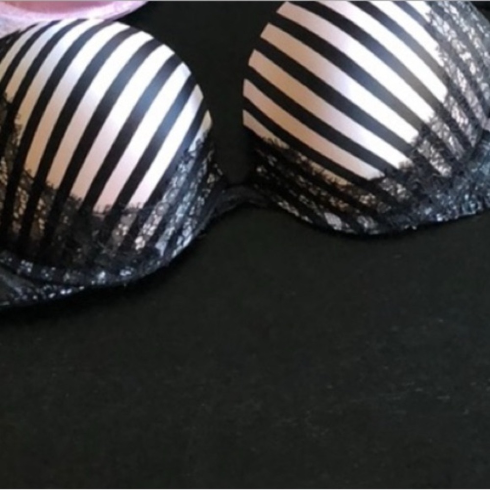Victoria's Secret Black and Light Pink Striped Lace Push Up Bra